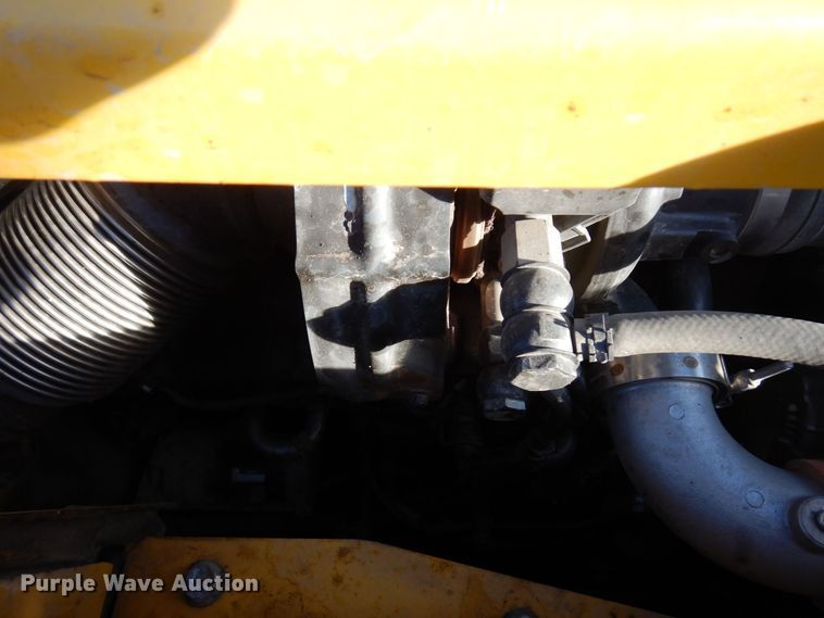 image for item AF9365 2014 Komatsu PC210LC-10  excavator