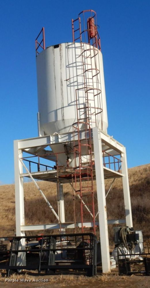 image for item AF9369 Asphalt silo