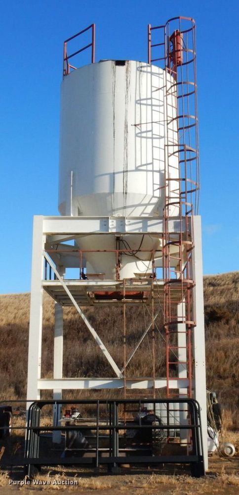 image for item AF9369 Asphalt silo
