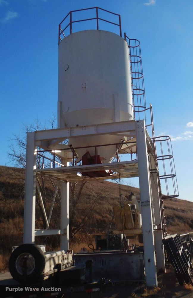 image for item AF9369 Asphalt silo