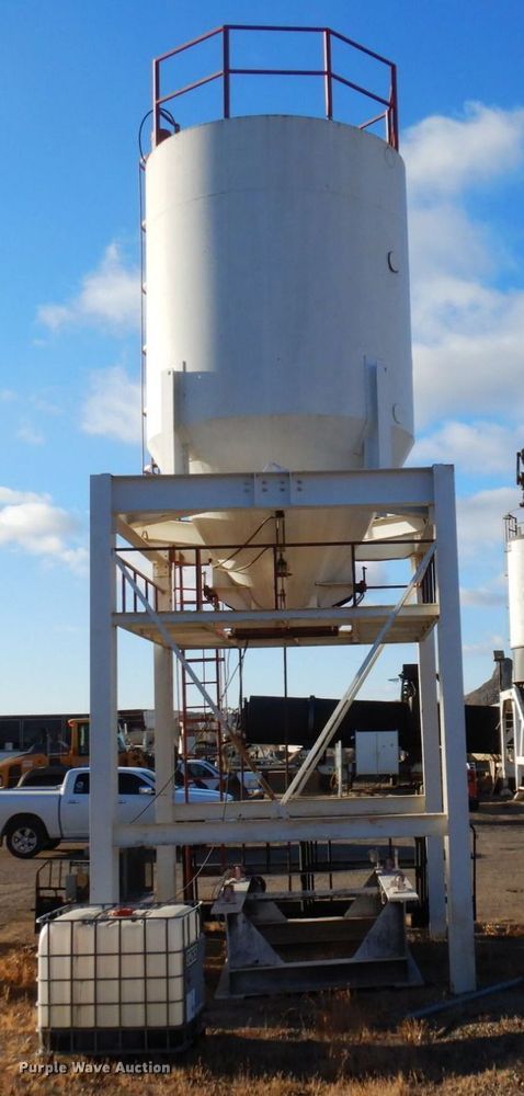 image for item AF9369 Asphalt silo