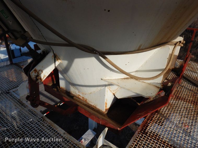 image for item AF9369 Asphalt silo