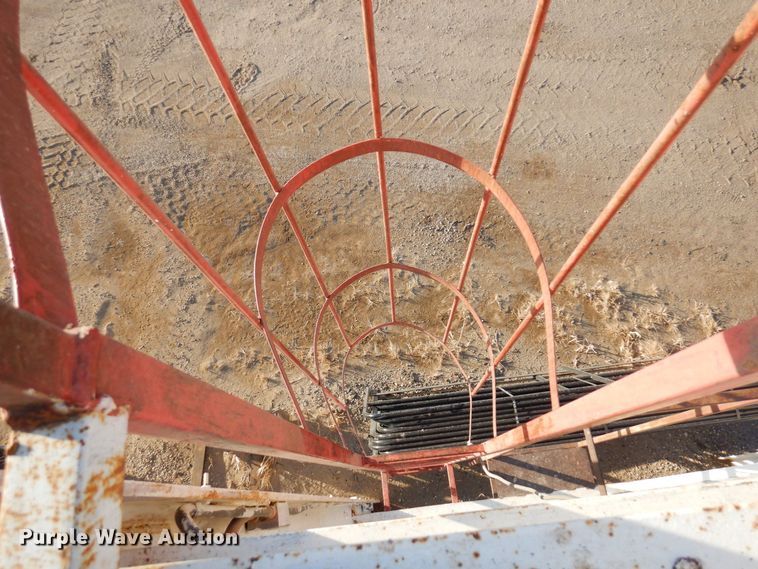 image for item AF9369 Asphalt silo