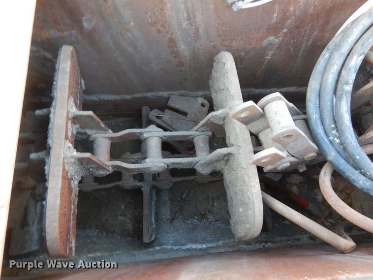 image for item AF9370 Asphalt drag slat conveyor