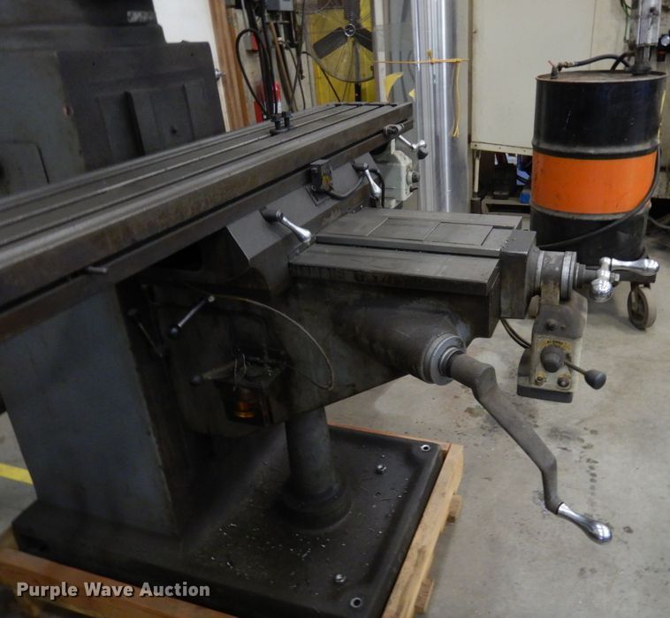 image for item AF9377 Enco  milling machine