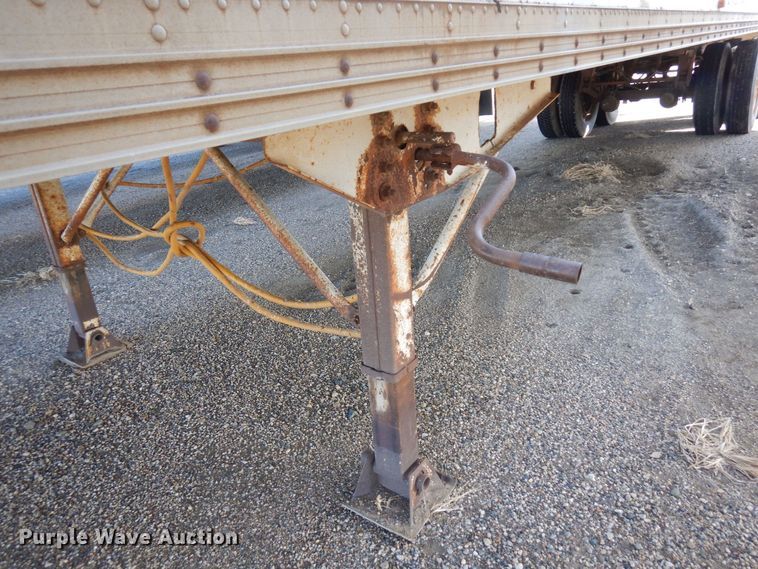 image for item AF9380 1984 Timpte TA136R  dry van trailer