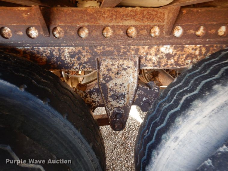 image for item AF9380 1984 Timpte TA136R  dry van trailer