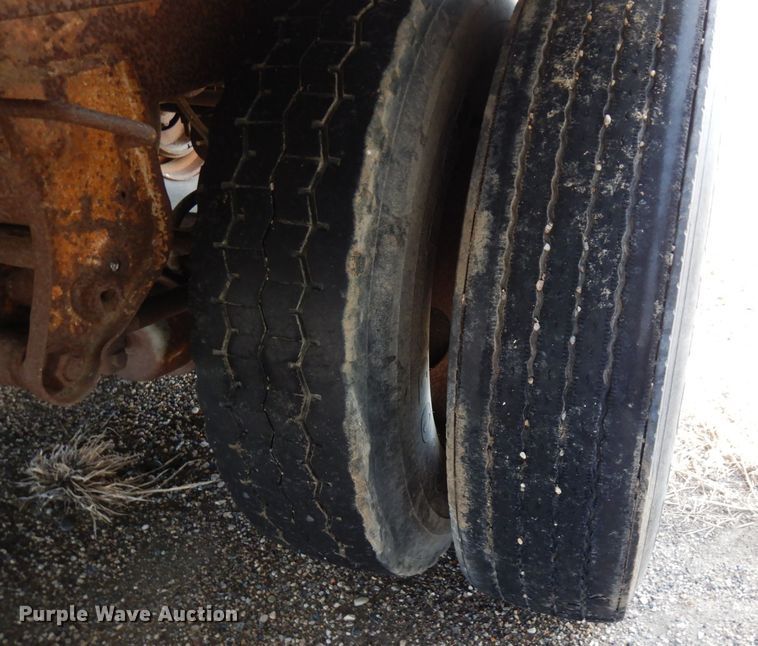 image for item AF9380 1984 Timpte TA136R  dry van trailer