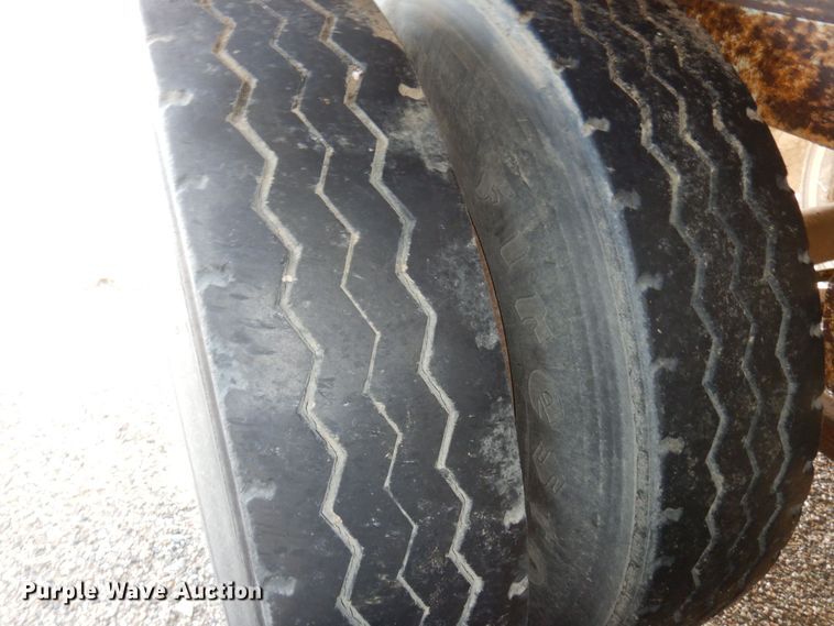 image for item AF9380 1984 Timpte TA136R  dry van trailer