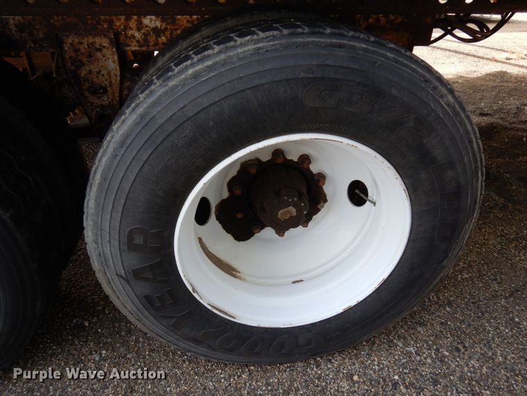 image for item AF9380 1984 Timpte TA136R  dry van trailer