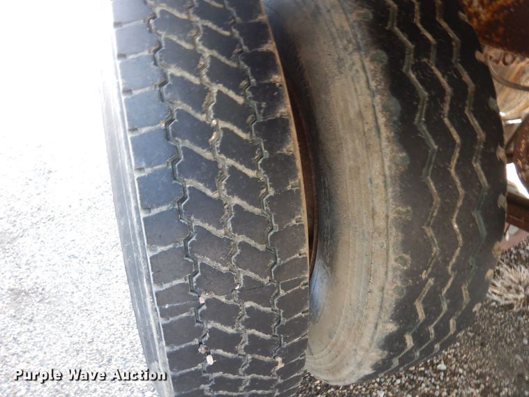 image for item AF9380 1984 Timpte TA136R  dry van trailer