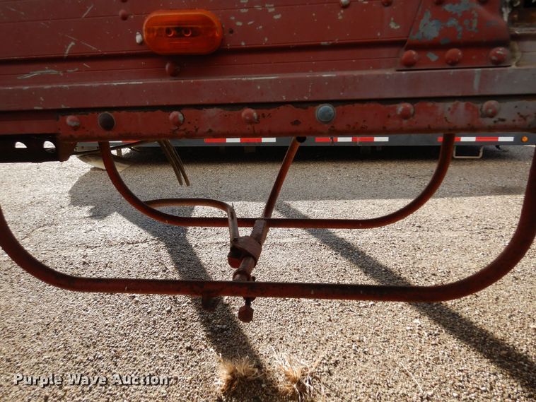 image for item AF9384 1977 Utility  dry van trailer