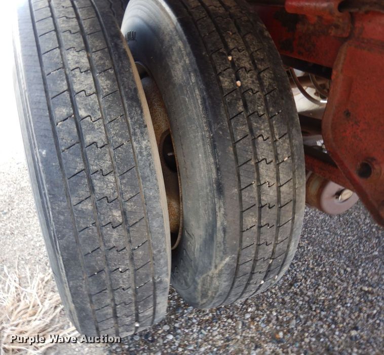 image for item AF9384 1977 Utility  dry van trailer