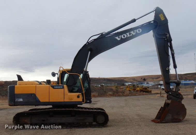 image for item AF9401 2012 Volvo EC220DL  excavator