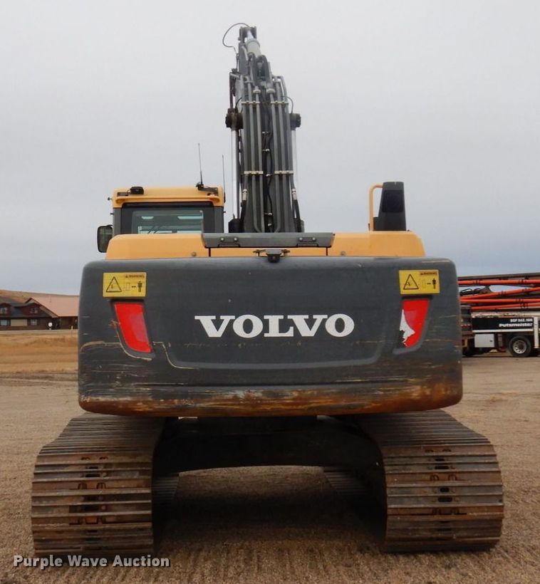 image for item AF9401 2012 Volvo EC220DL  excavator