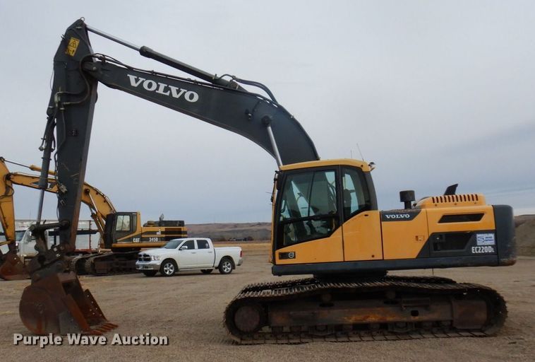 image for item AF9401 2012 Volvo EC220DL  excavator