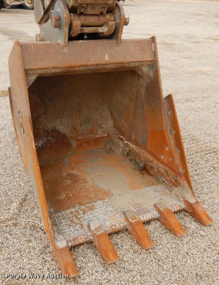 image for item AF9401 2012 Volvo EC220DL  excavator