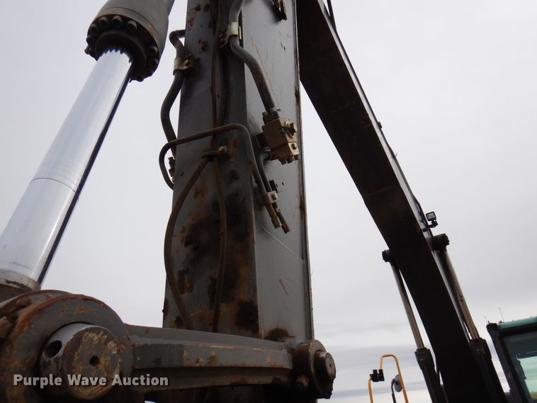 image for item AF9401 2012 Volvo EC220DL  excavator