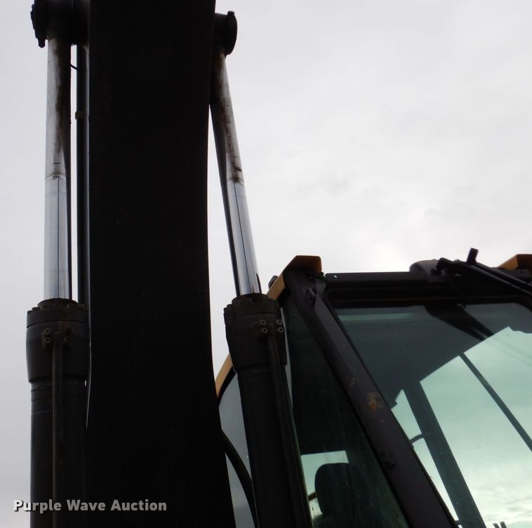 image for item AF9401 2012 Volvo EC220DL  excavator