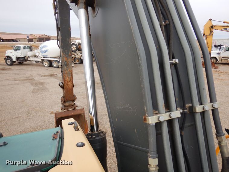 image for item AF9401 2012 Volvo EC220DL  excavator