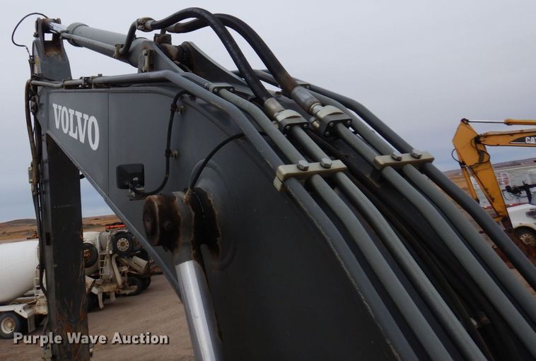 image for item AF9401 2012 Volvo EC220DL  excavator