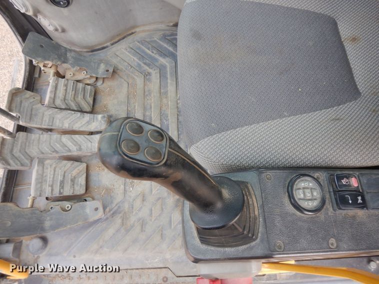 image for item AF9401 2012 Volvo EC220DL  excavator