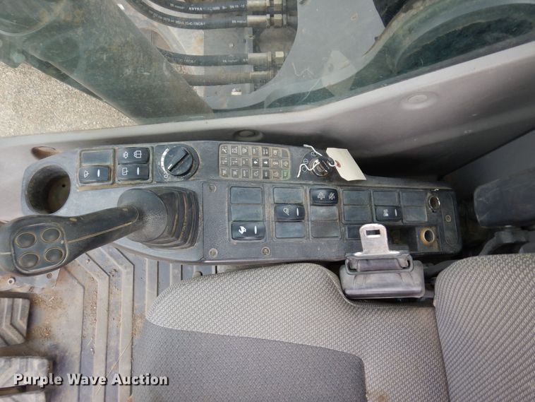 image for item AF9401 2012 Volvo EC220DL  excavator