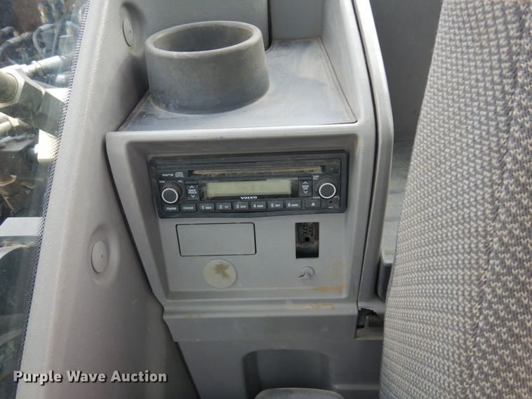 image for item AF9401 2012 Volvo EC220DL  excavator