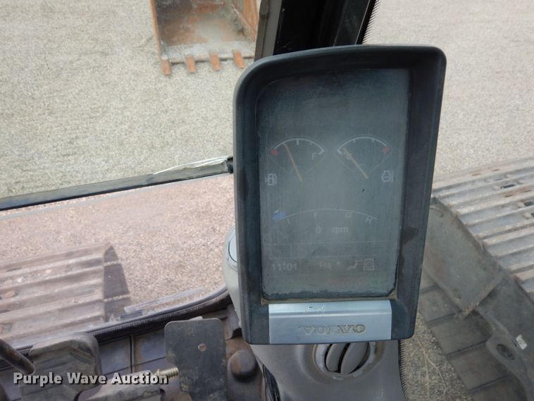 image for item AF9401 2012 Volvo EC220DL  excavator