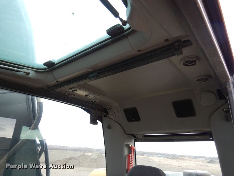 image for item AF9401 2012 Volvo EC220DL  excavator