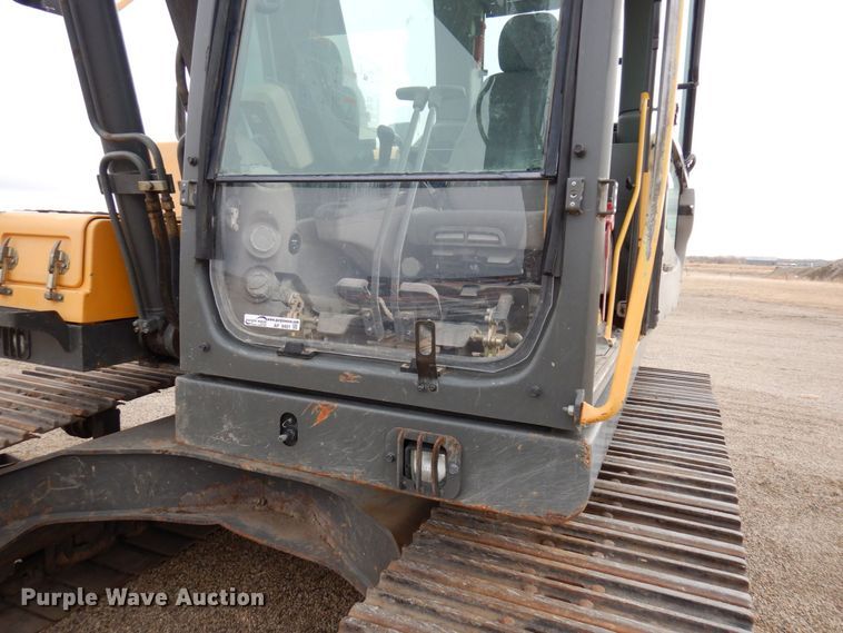 image for item AF9401 2012 Volvo EC220DL  excavator