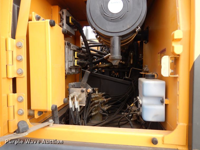 image for item AF9401 2012 Volvo EC220DL  excavator