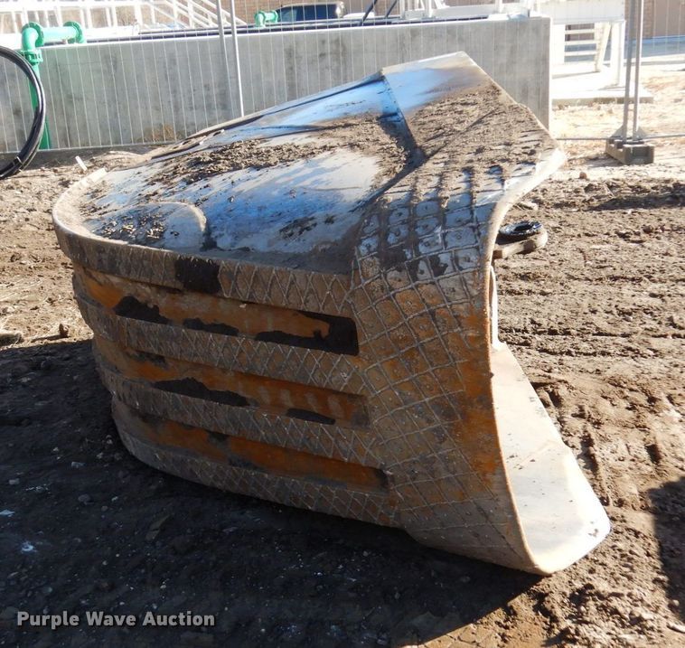 image for item AF9402 EBI  42"W sand bucket