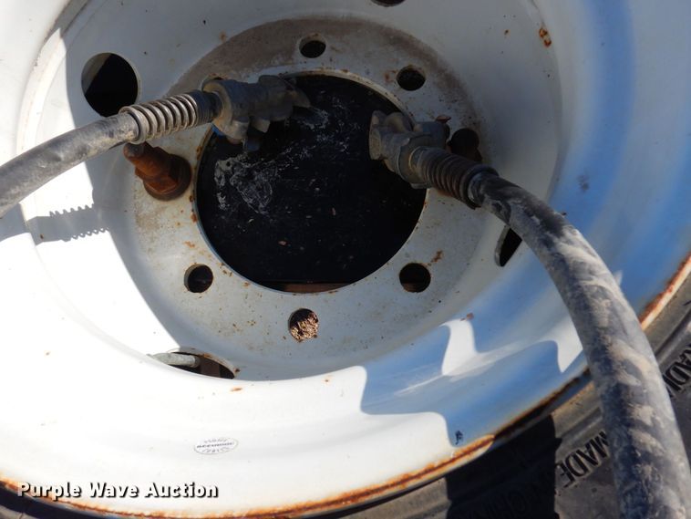 image for item AF9404 2013 Towmaster  T-40 equipment trailer