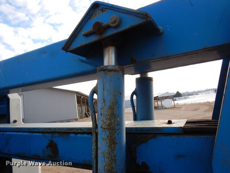 image for item AF9406 1992 Genie Z45-22  boom lift