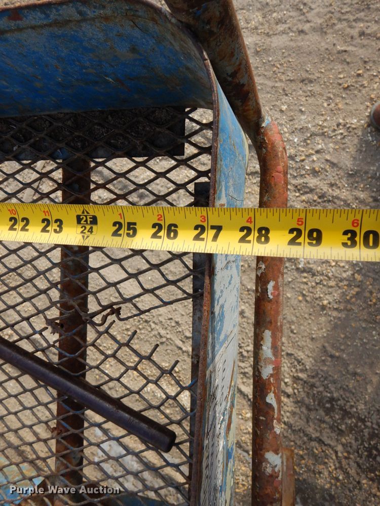 image for item AF9406 1992 Genie Z45-22  boom lift