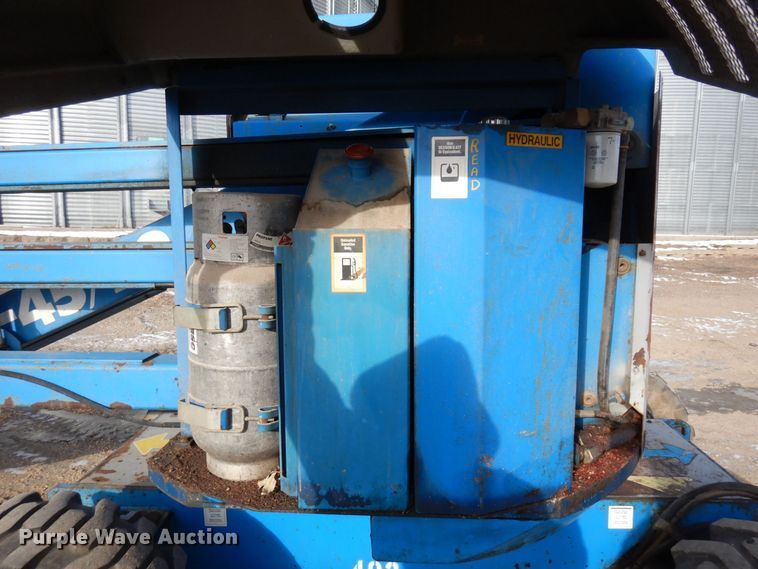 image for item AF9406 1992 Genie Z45-22  boom lift