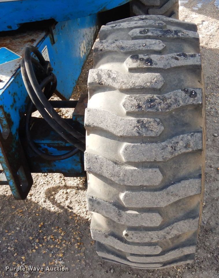 image for item AF9406 1992 Genie Z45-22  boom lift