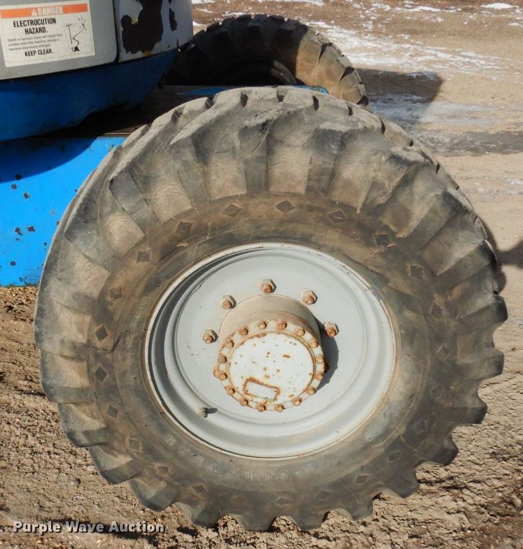 image for item AF9406 1992 Genie Z45-22  boom lift