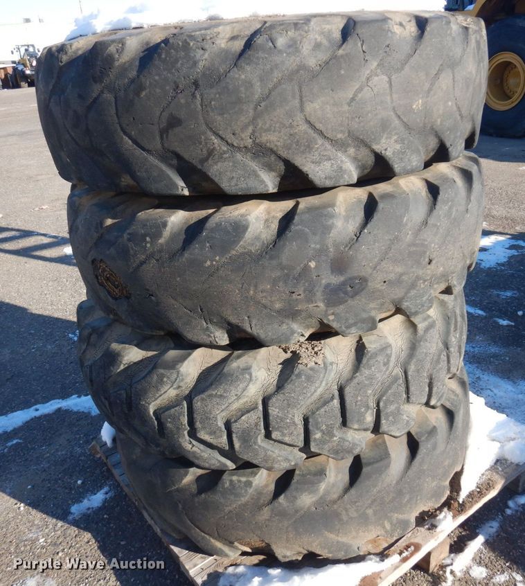 image for item AF9424 (4) 13.00-24 tires and wheels