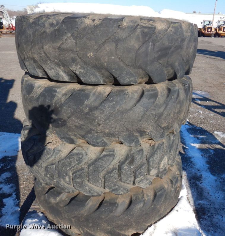 image for item AF9424 (4) 13.00-24 tires and wheels