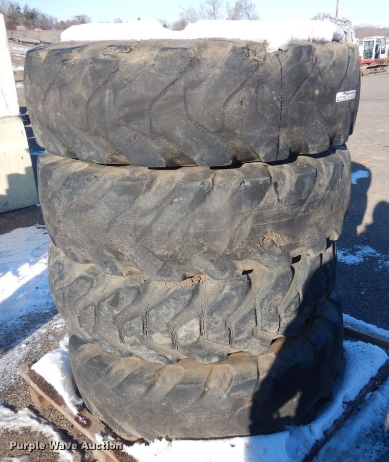 image for item AF9424 (4) 13.00-24 tires and wheels