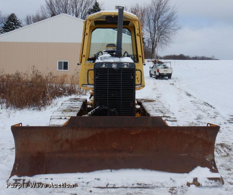 image for item AF9430 2001 John Deere 550H LGP  dozer