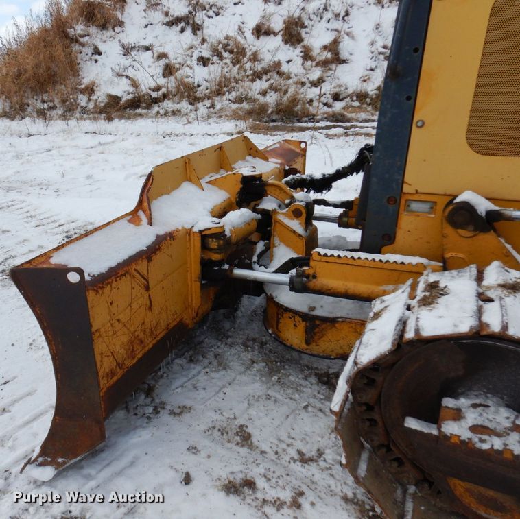 image for item AF9430 2001 John Deere 550H LGP  dozer