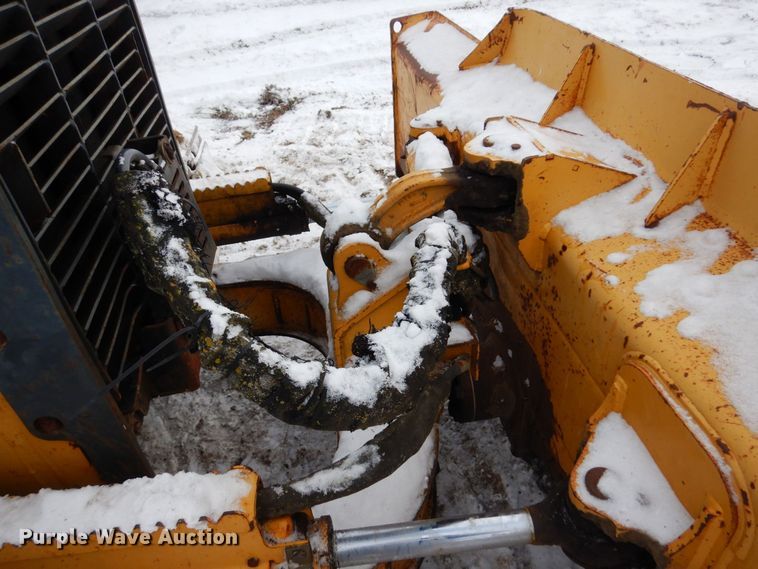 image for item AF9430 2001 John Deere 550H LGP  dozer