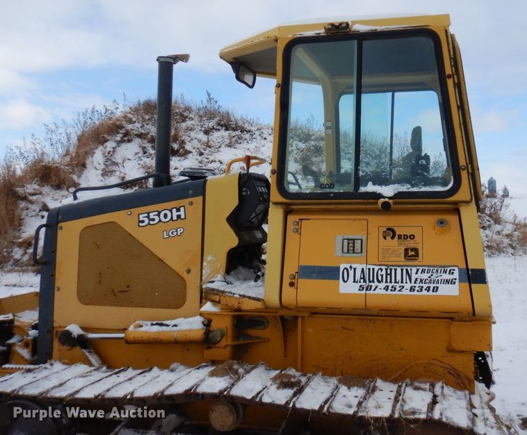 image for item AF9430 2001 John Deere 550H LGP  dozer