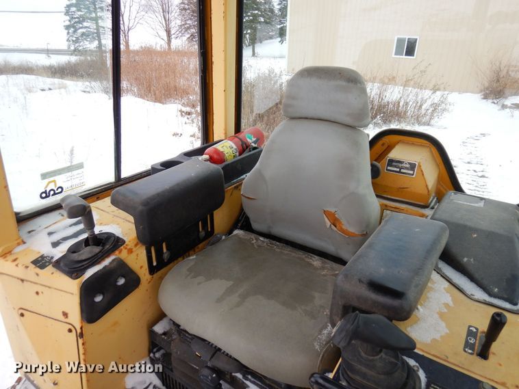 image for item AF9430 2001 John Deere 550H LGP  dozer