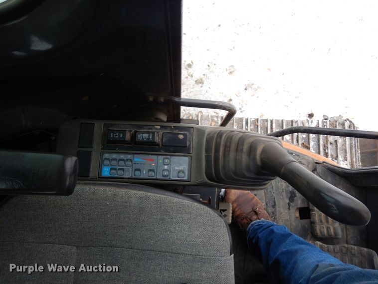 image for item AF9435 2006 Case CX75SR  excavator