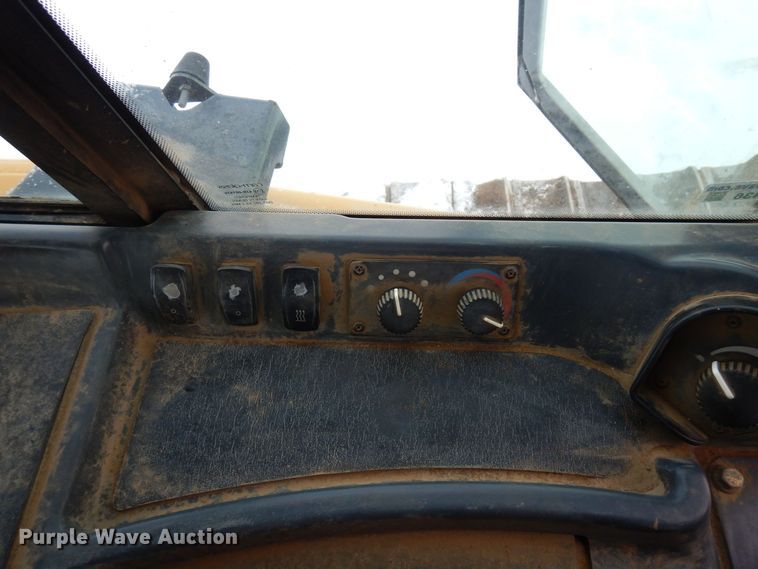 image for item AF9436 2012 John Deere 850K LGP  dozer