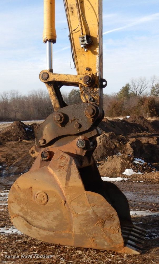 image for item AF9437 2013 Komatsu PC490LC-10  excavator